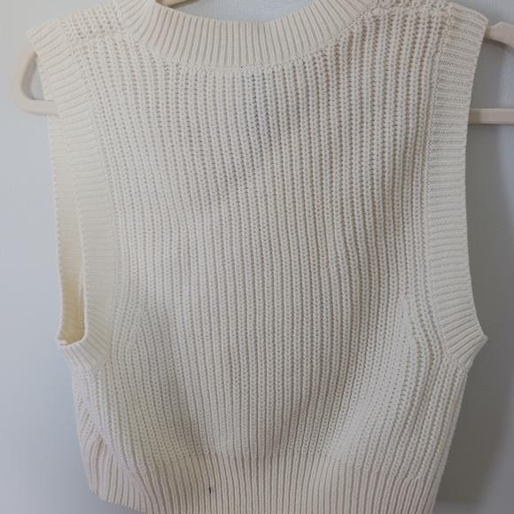 Knit vest - Picture 3 of 3